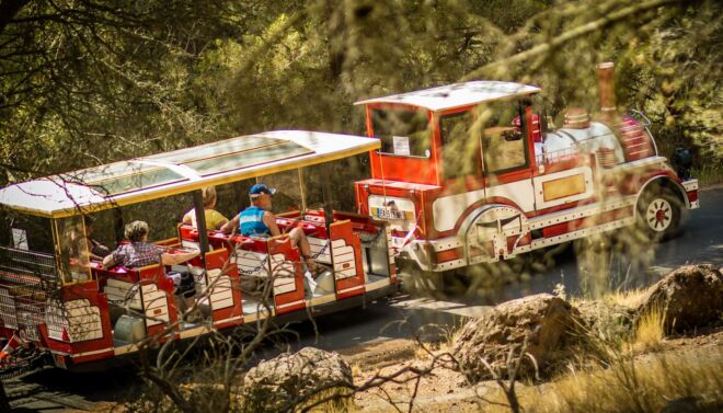 panorama saint loup les petits trains du cap d'agde locomotives visites touristes séniors